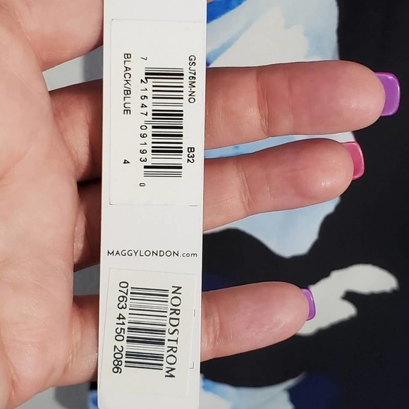 Maggy London Floral Bell Sleeve Dress‎ Sz 4 - Picture 7 of 7